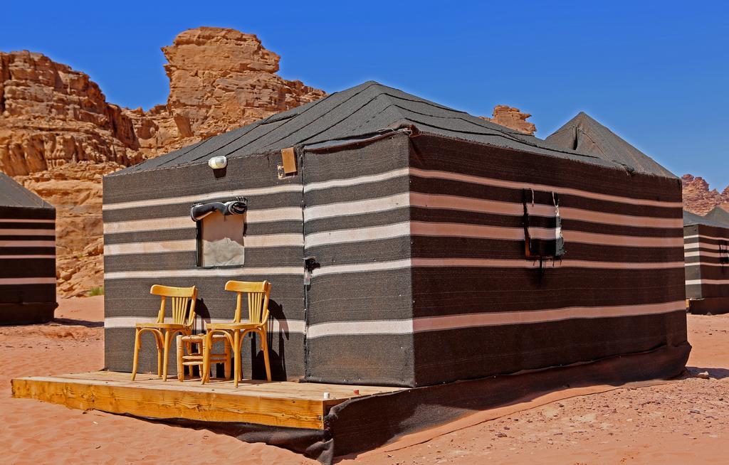 Sun City Camp Wadi Rum Bilik gambar